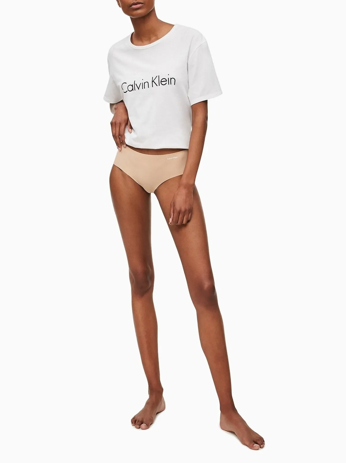 Calvin Klein Women's Invisibles 5 Pack Seamless Hipster Light Caramel QD3557 274