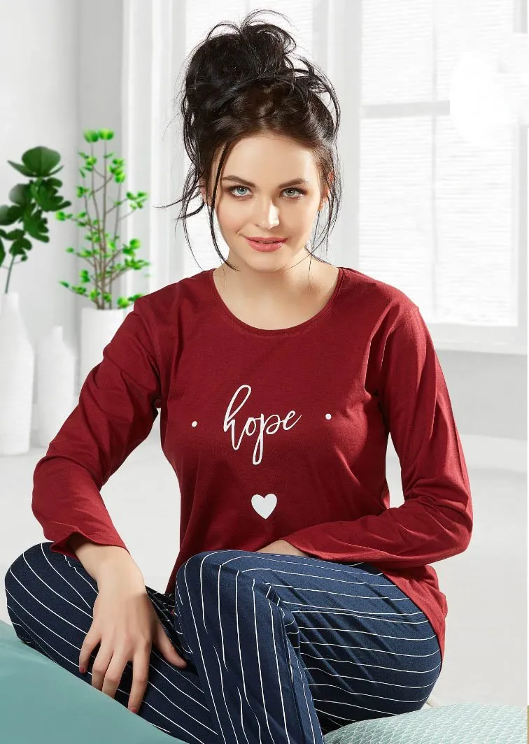 Red Winter Night suits nightwear set for ladies